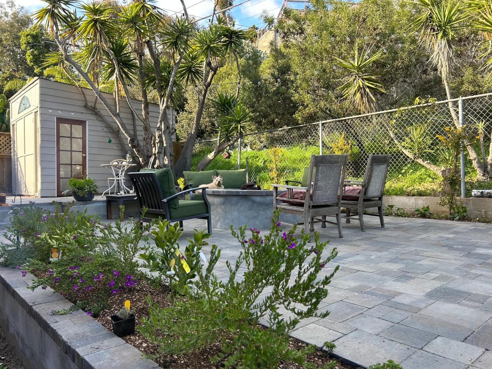 Big Red Lodge Cottage San Diego Exterior photo