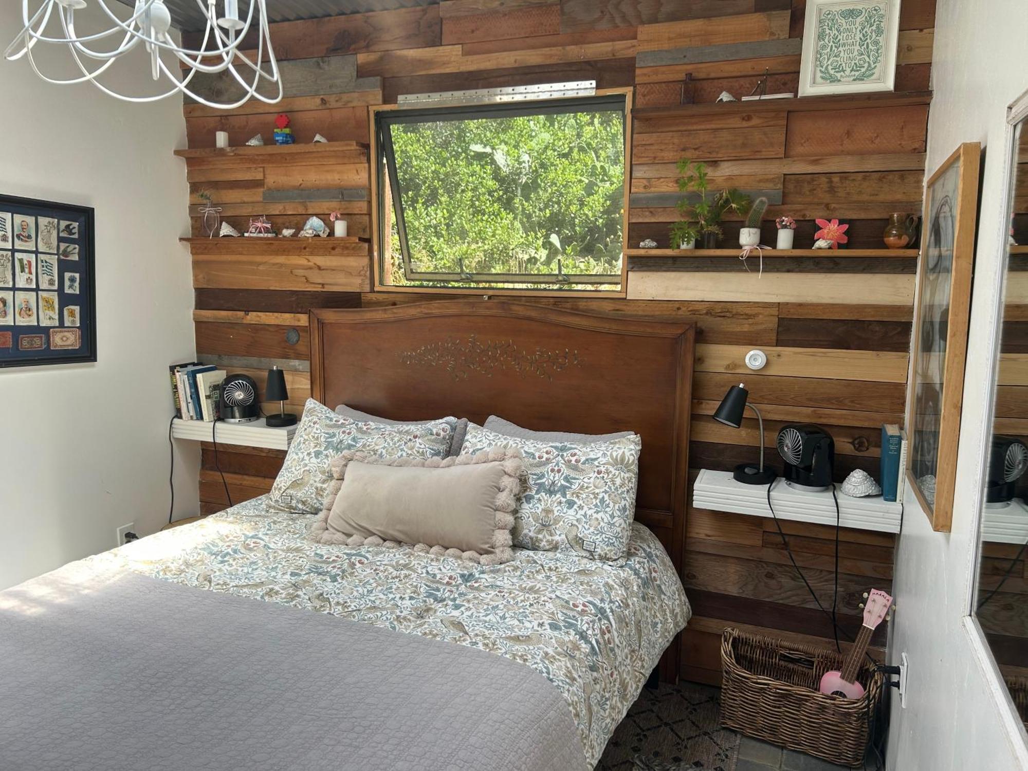 Big Red Lodge Cottage San Diego Exterior photo